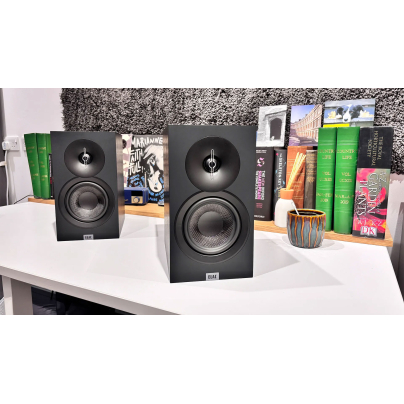 Обзор ELAC Debut 3.0 DB53 / whathifi.com